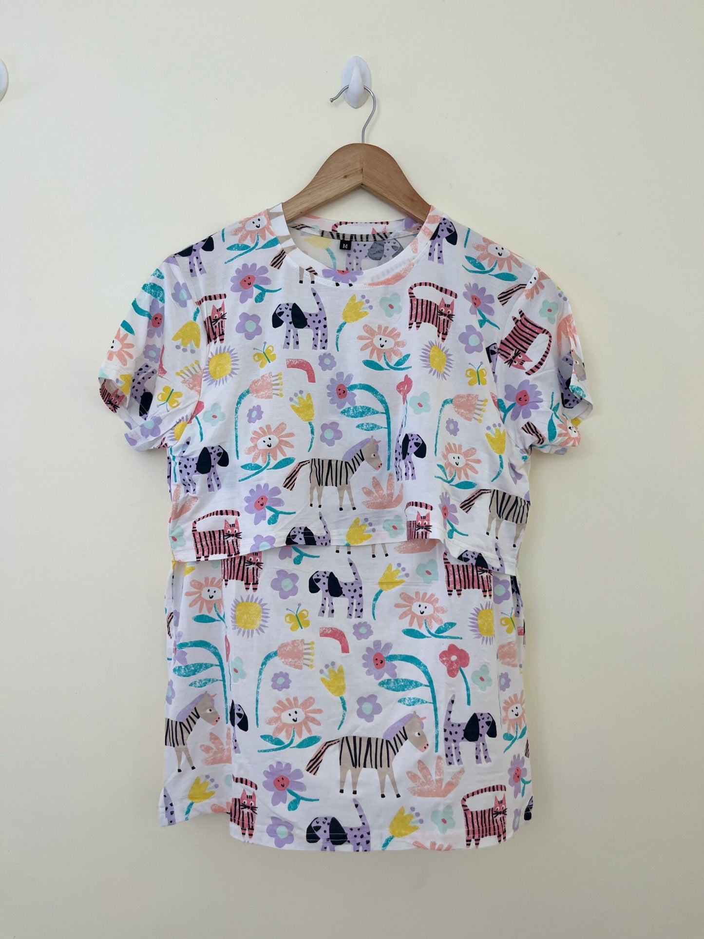 White CartoonPrinted Feeding Top
