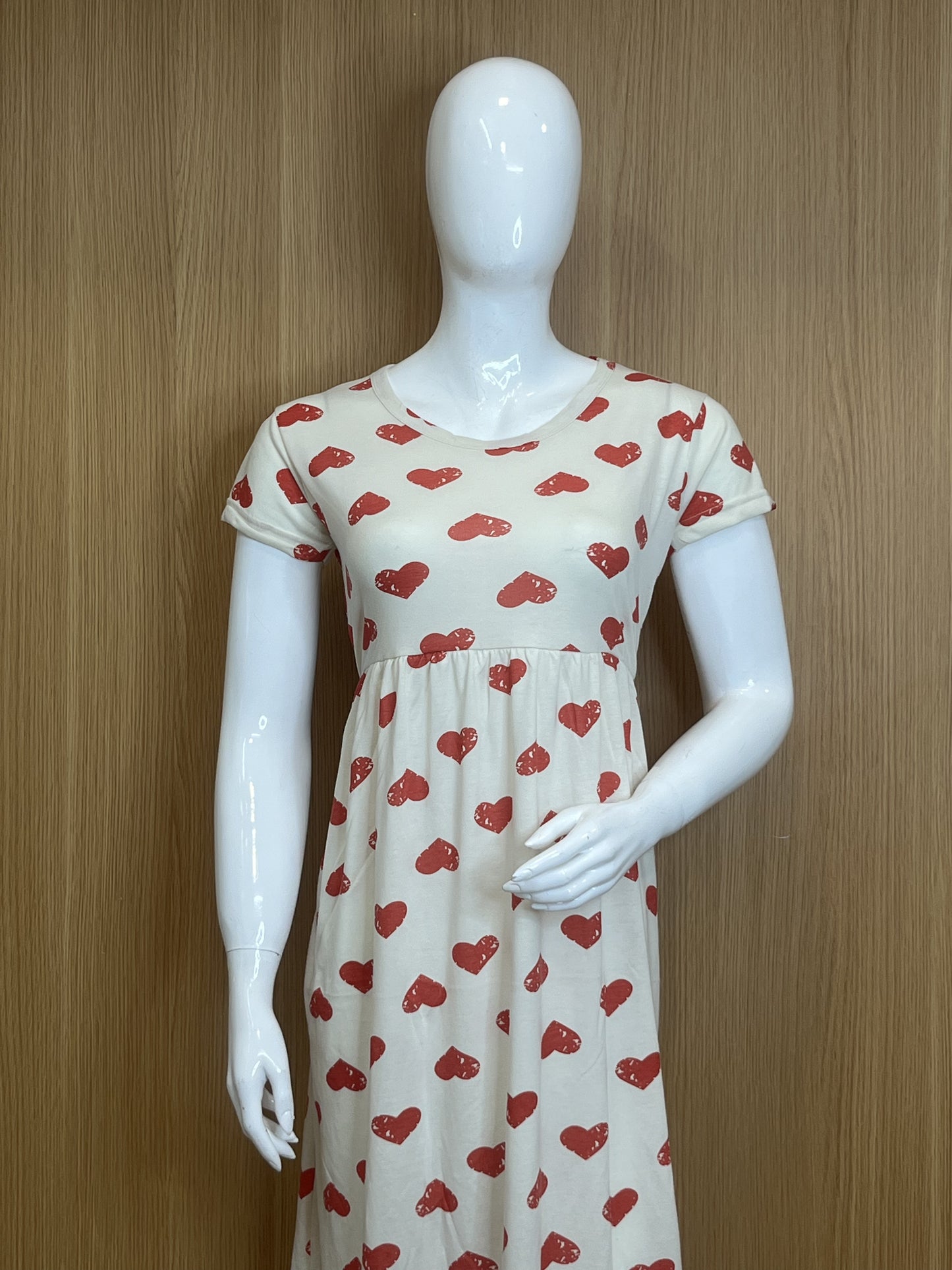 Off White & Red Heart Print Round Neck Half Sleeve Non Feeding Maxi