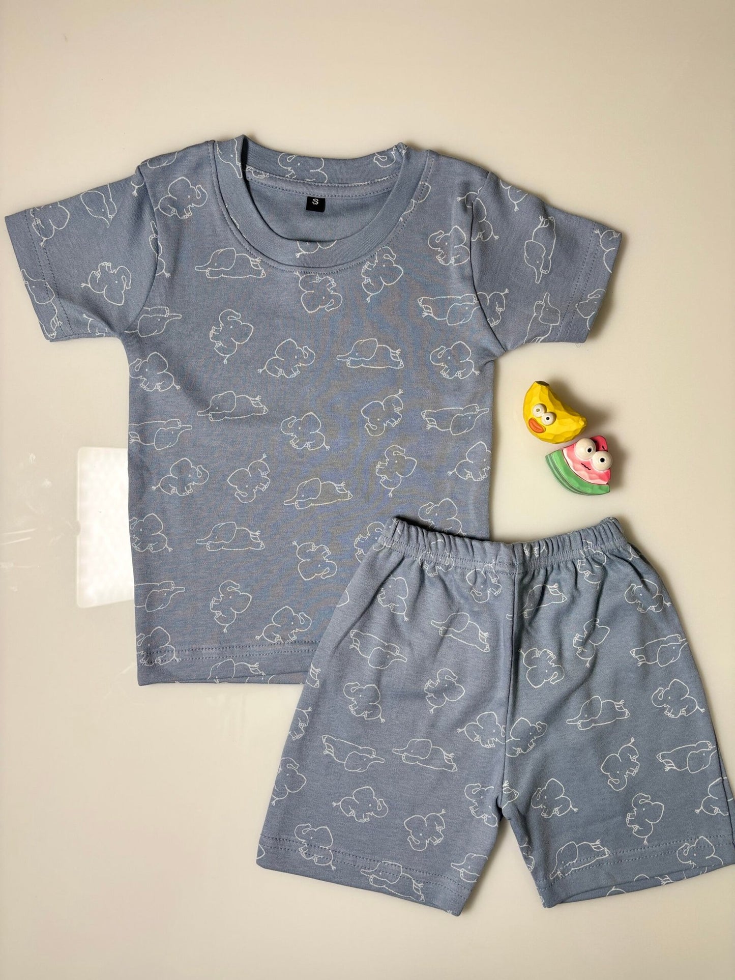 Gray Elephant Outline Printed T-Shirts & Shorts Coords