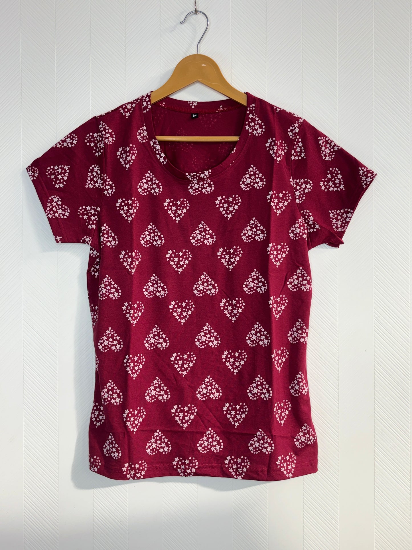 Magenta Floral Heart Print Women's T-Shirt
