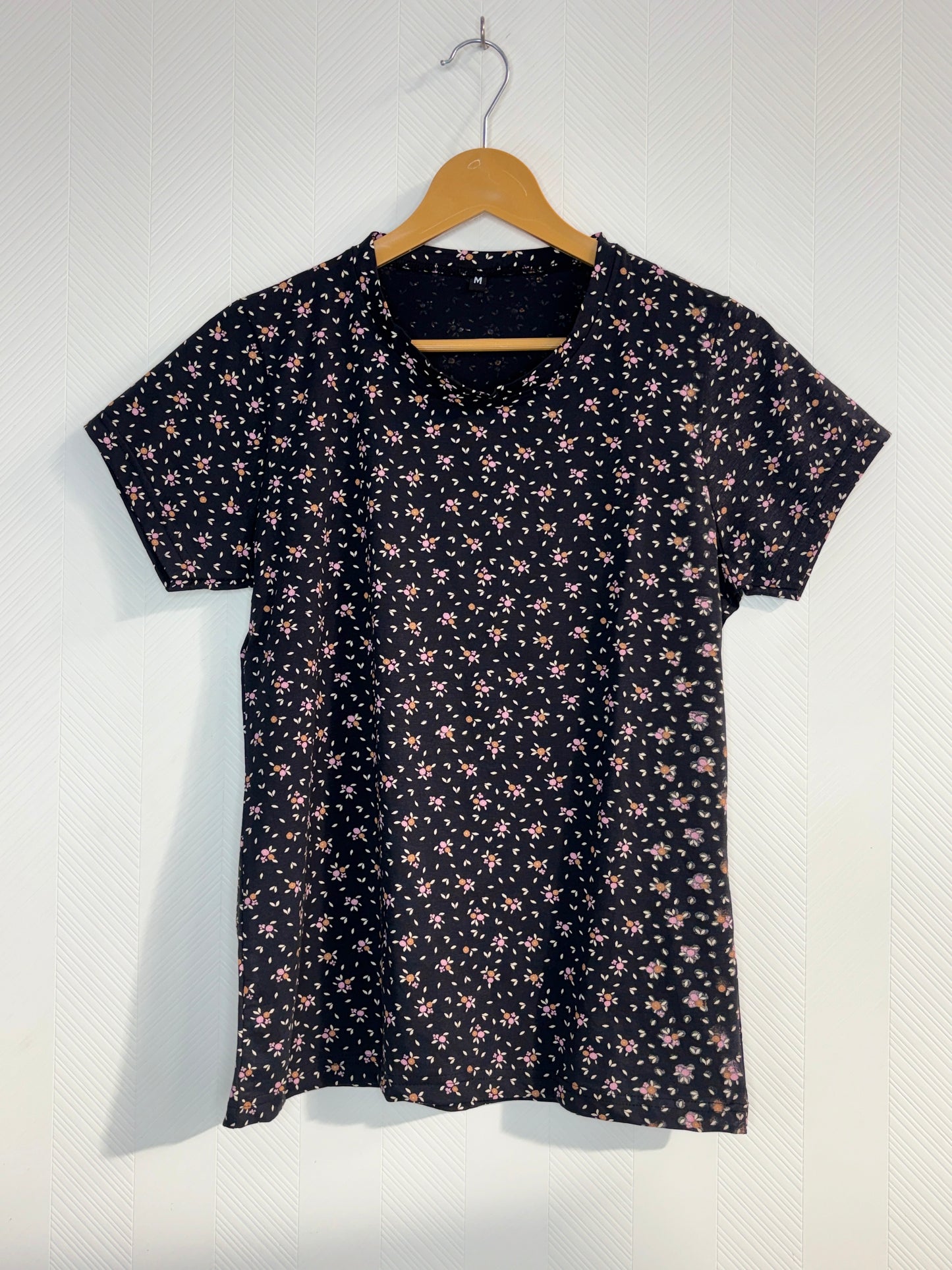 Navy Blue Ditsy Floral Print Women's T-Shirt