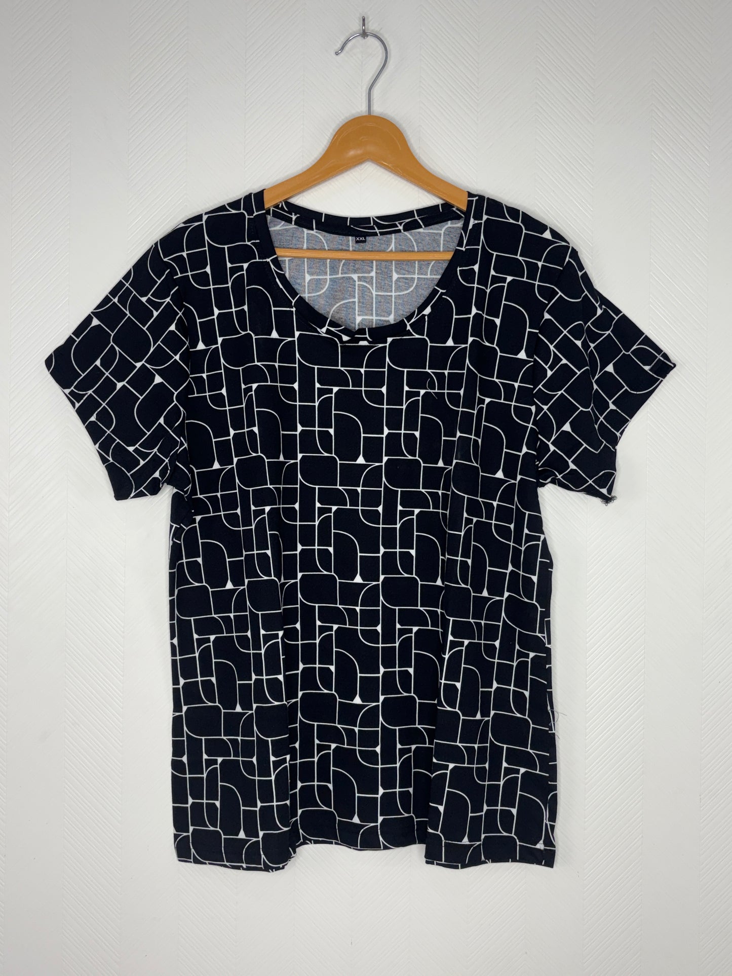 Black Geometric Print Women's T-Shirt