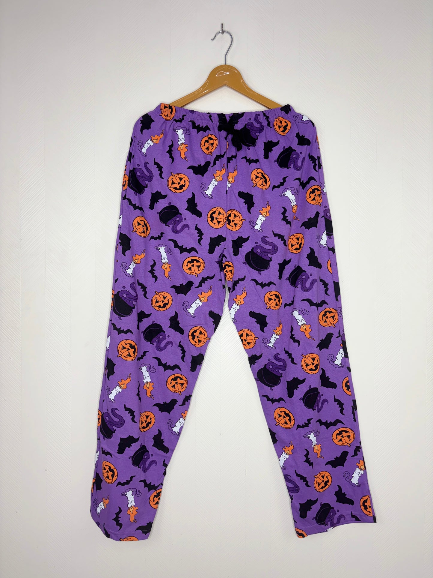 Purple Halloween Pumpkin & Bat Print Women’s Night Pant