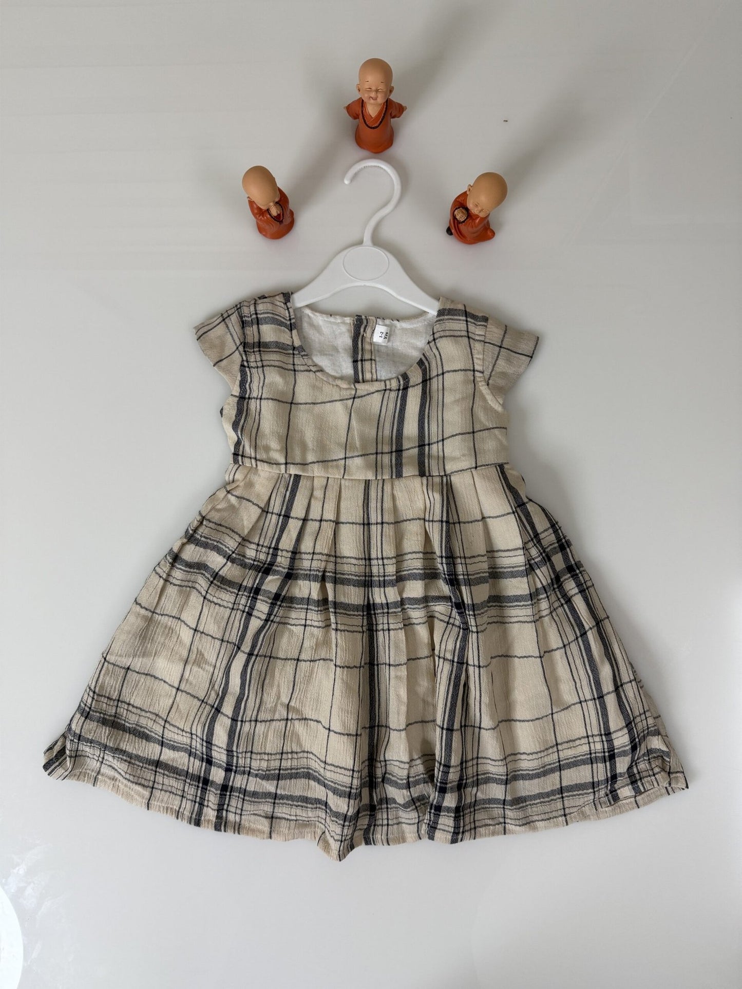 Beige Sleeveless Plaid Pattern Printed Girl’s Frock