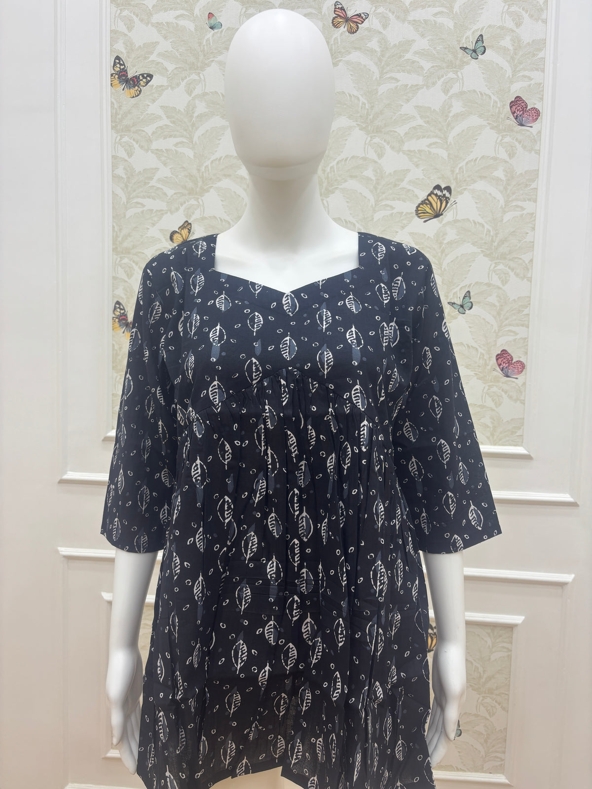 Women's Black & White Leaf Print Peplum Kurta Top