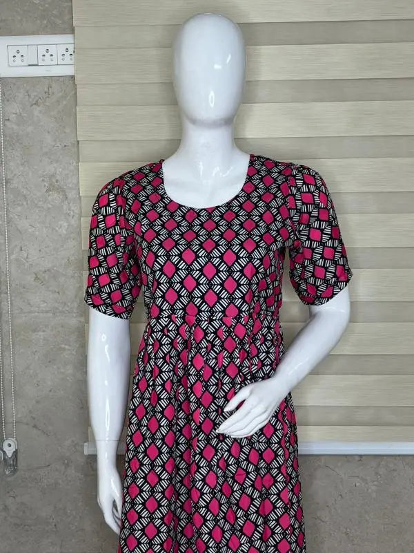 Black With Pink Geometric Diamond Printed Outdoor Blended Cotton Non Feeding Maxi