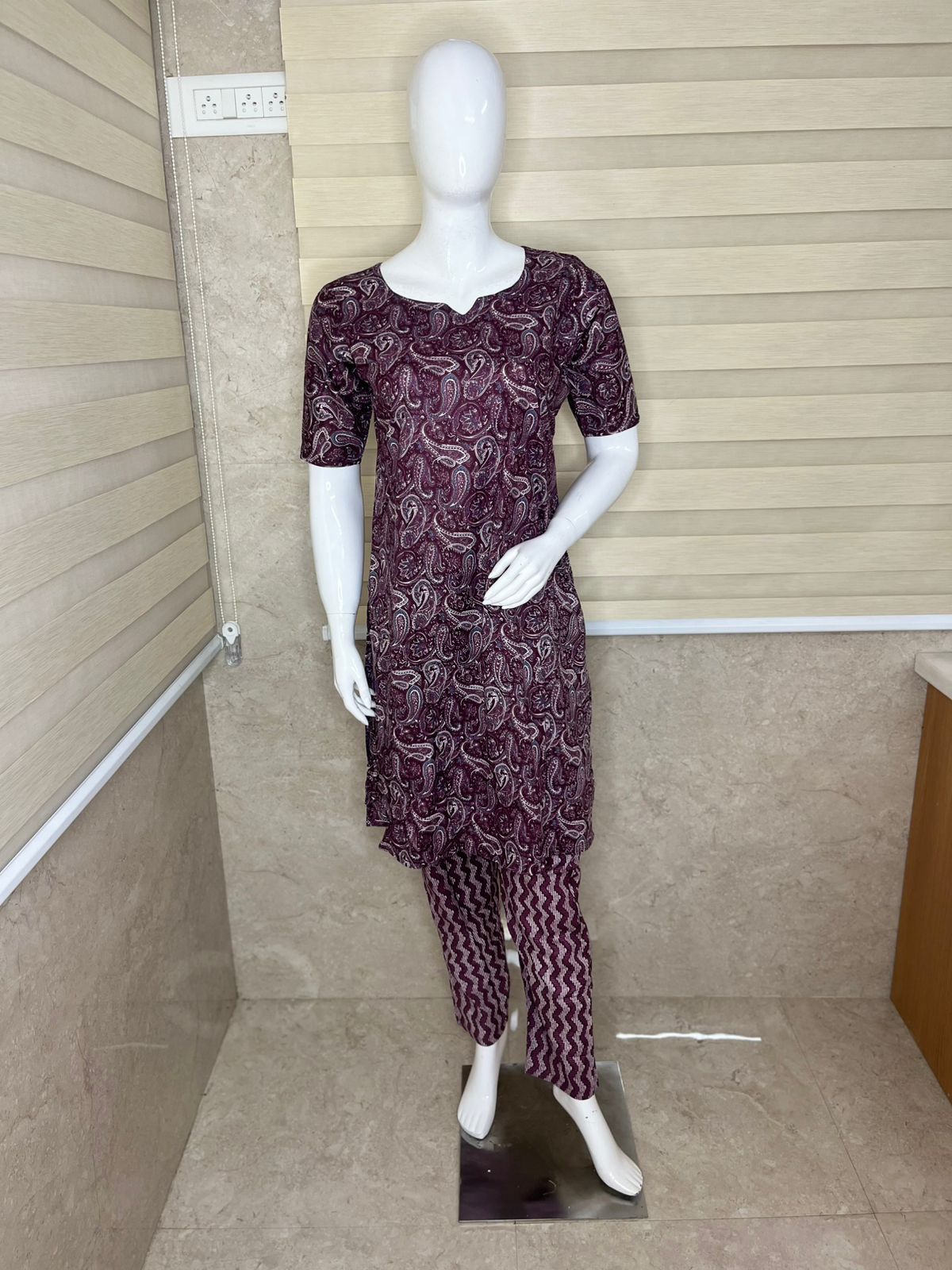 Women's Wine Paisley Printed Short Kurti