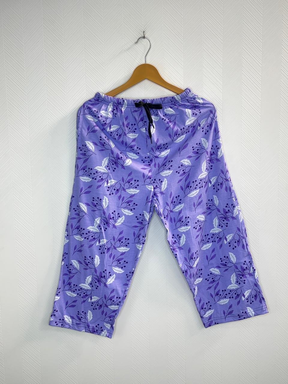 Lavender Leaf Print Cotton 3/4th Pants
