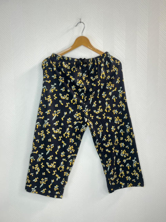 Midnight Ditsy Floral 3/4th Pants
