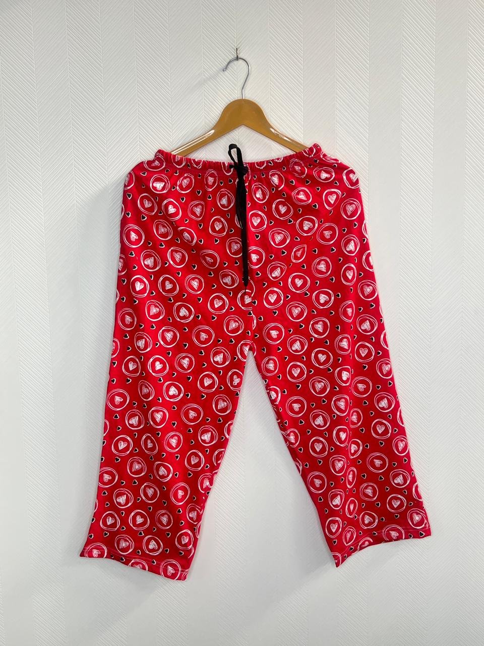 Red Love Heart Print 3/4th Pants