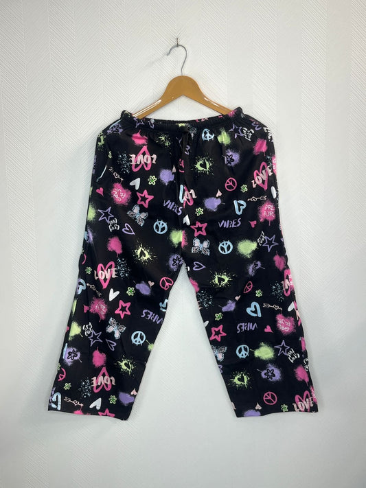 Urban Graffiti Vibes 3/4th Pants