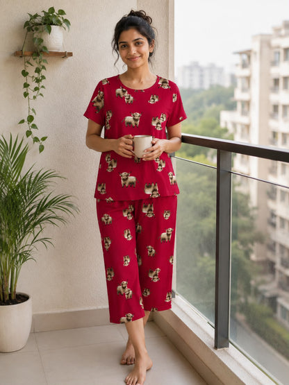 Crimson Red Highland Cow Print T-Shirt with 3/4th Pant Set
