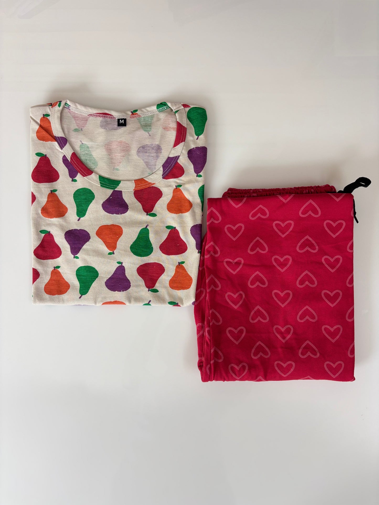 White and Multicolor Pear Printed T-shirt with Pink Heart Combo Pant Set