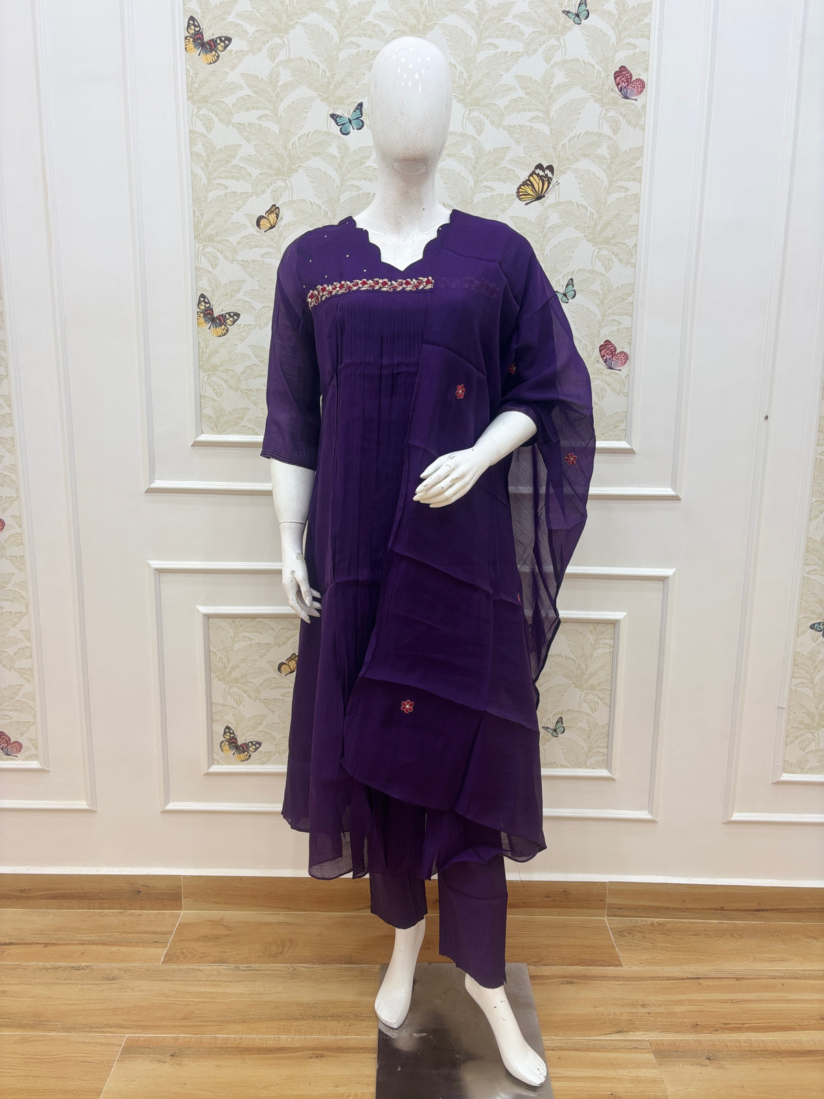 Mul chanderi A line with work Deep Purple Floral Embroidered 3-Piece Suit