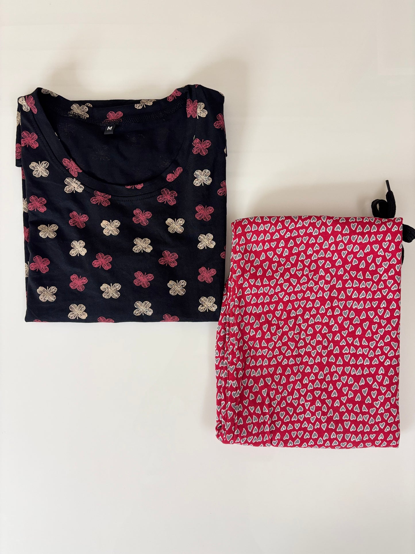 Black and Red Floral Printed T-shirt with Heart Printed Pant Set