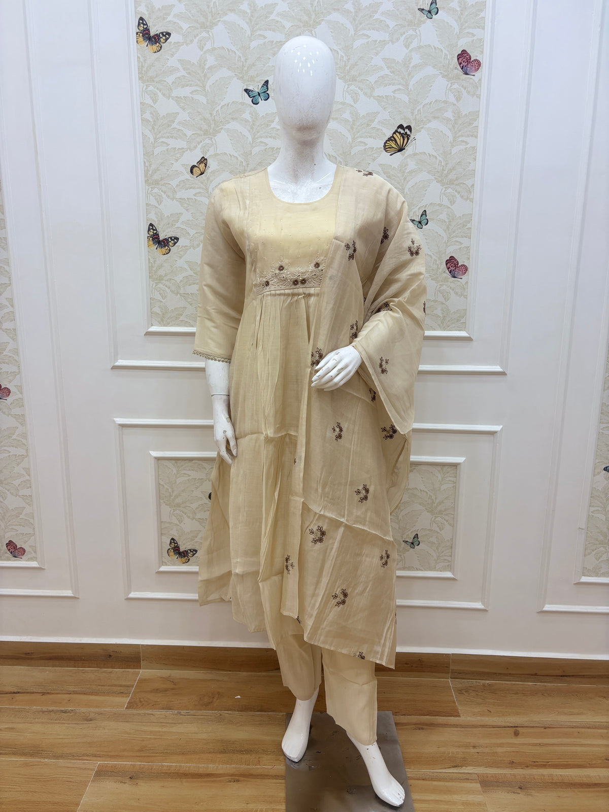 Elegant Mul Chanderi Cream Beige Floral Embroidery Women's Anarkali 3 Piece Suit