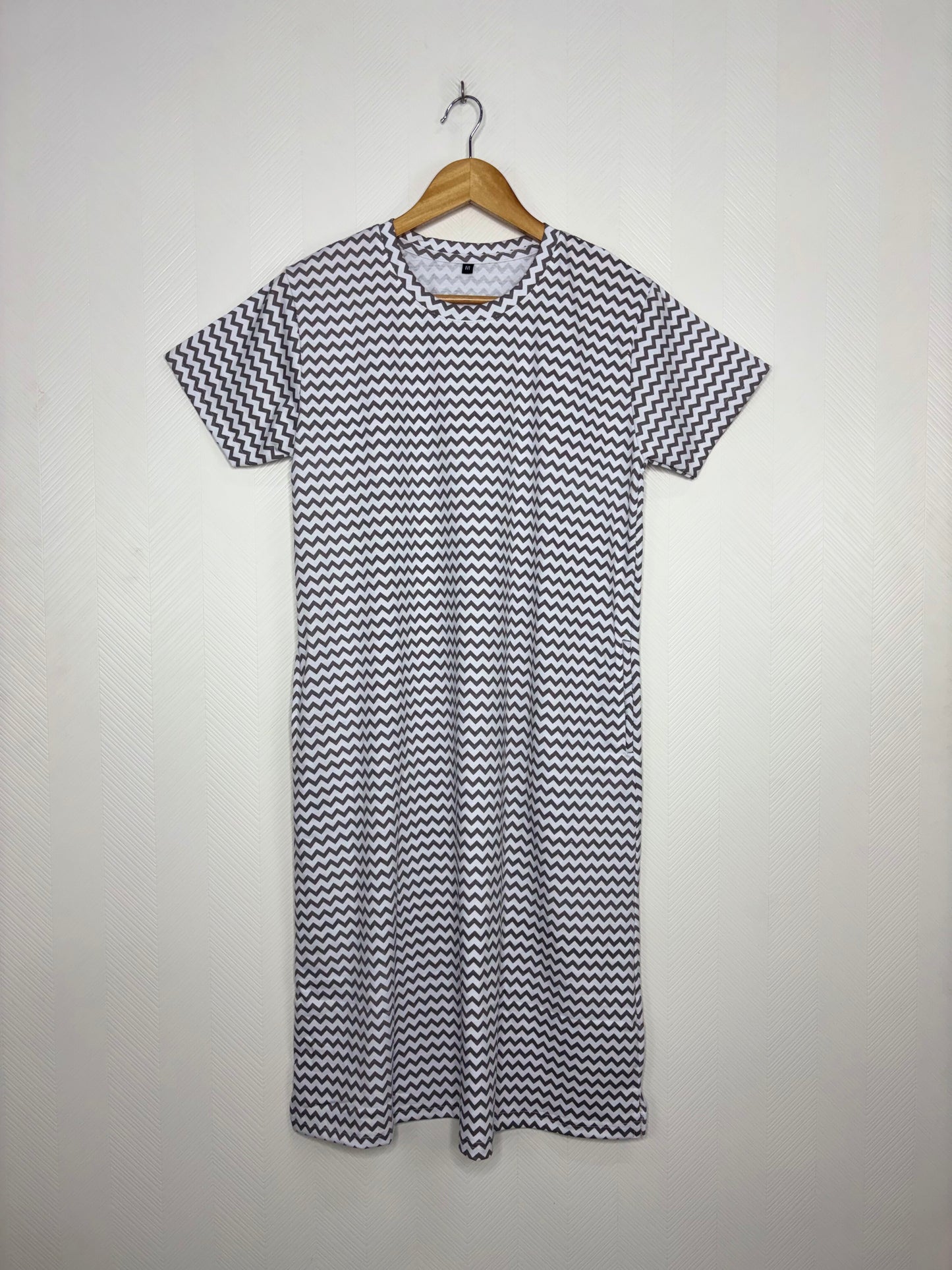 White Zigzag Print Long Tunic