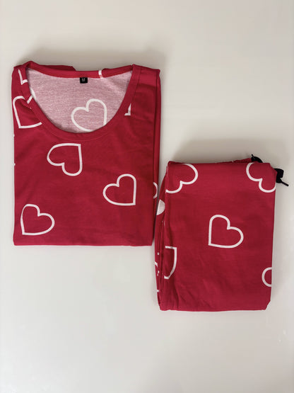 Red Heart Outline Print Round Neck Half Sleeve T-Shirt & Full Pant Night Suit Set