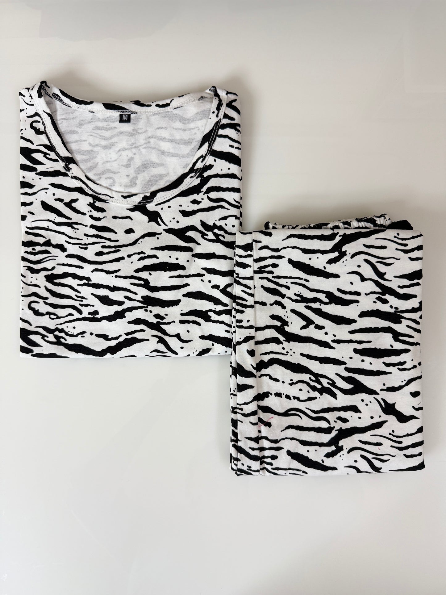 White with Black Wavey Printed T-shirt with Combo Pant Set
