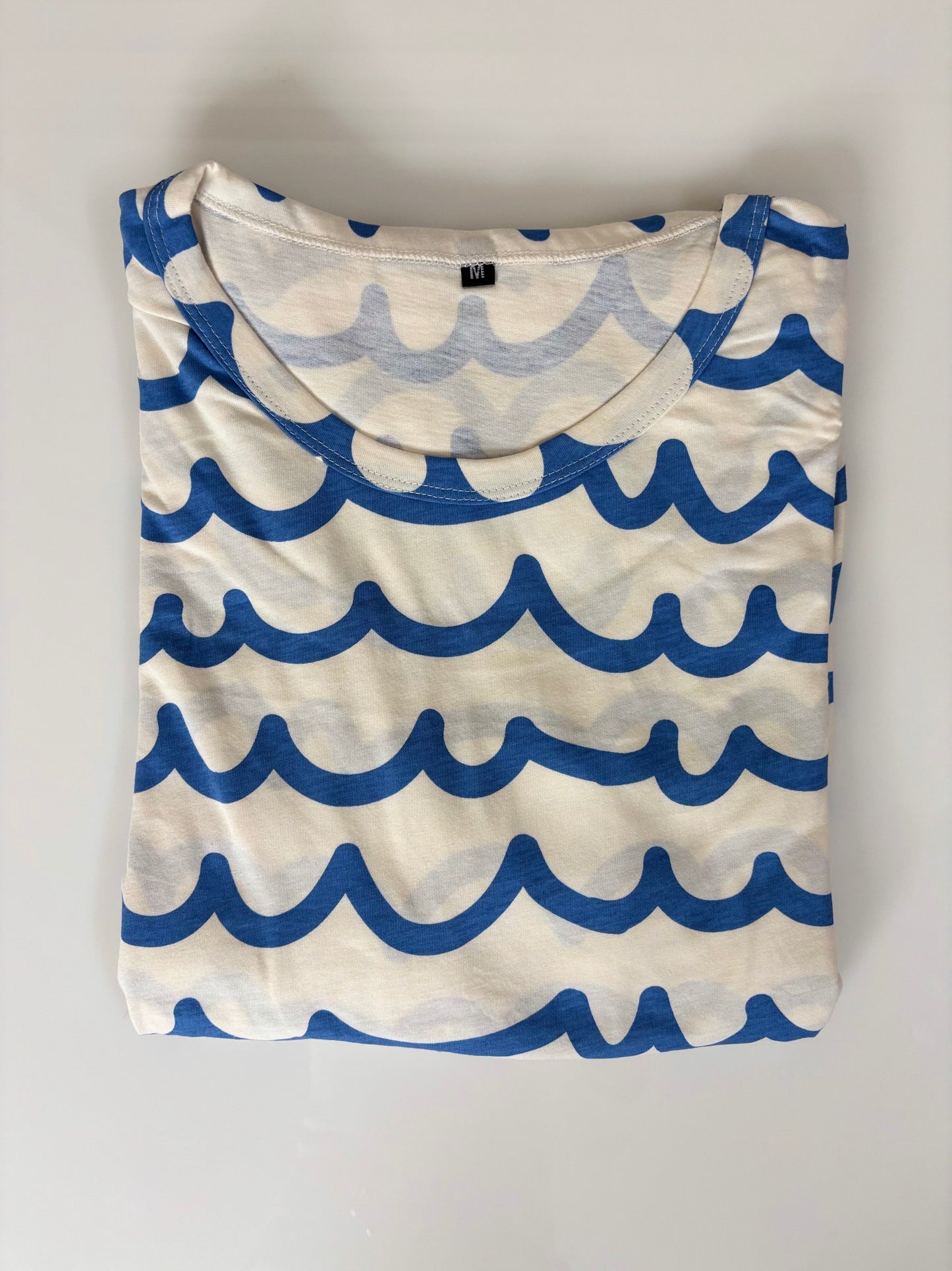 White Blue Wave Print Maternity Feeding Maxi