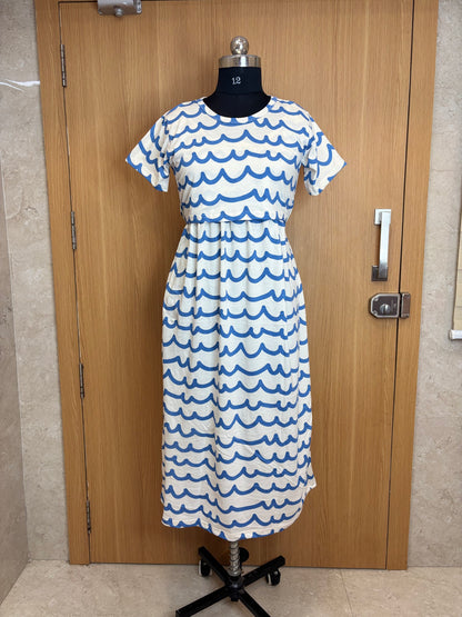 White Blue Wave Print Maternity Feeding Maxi