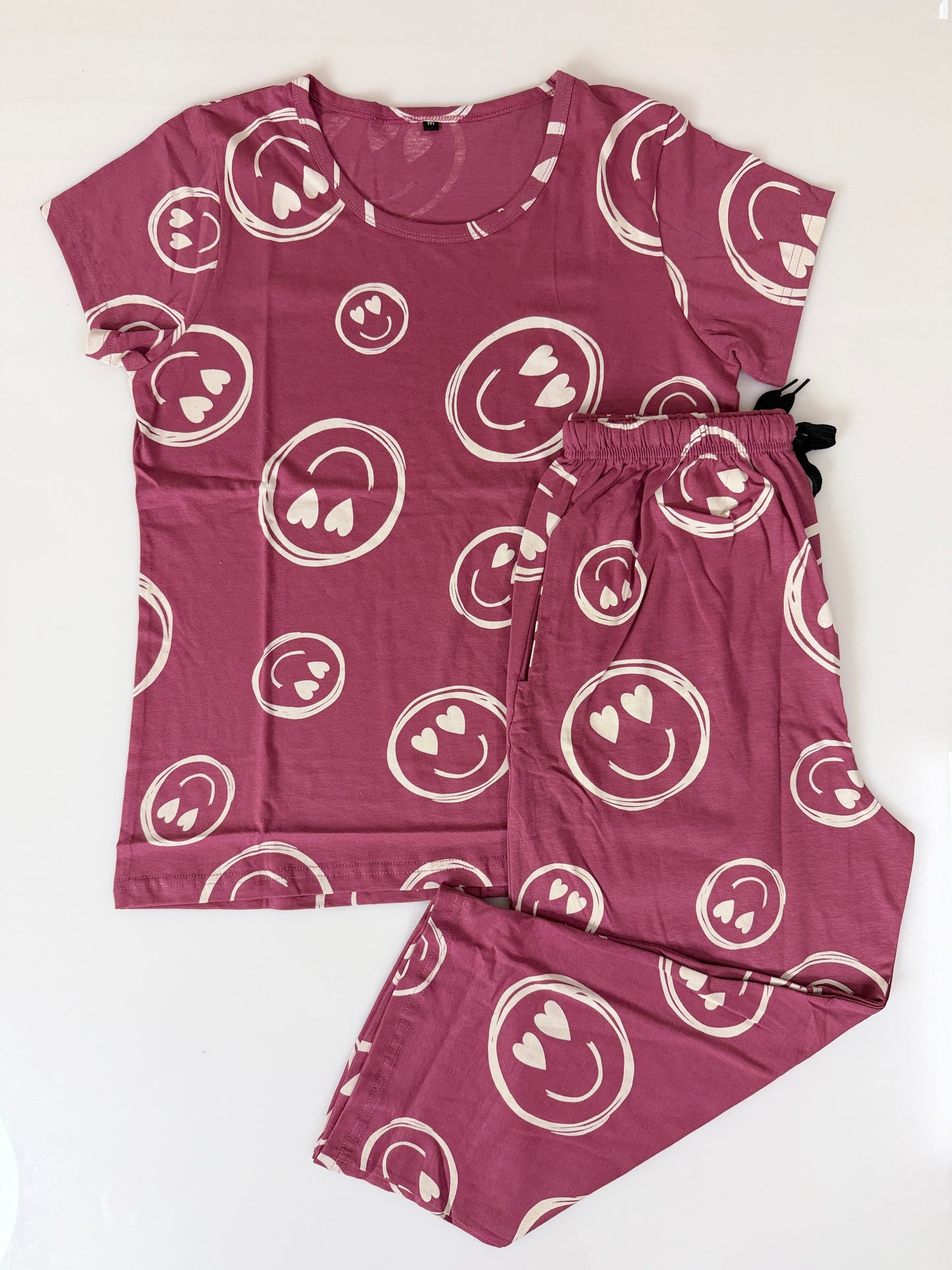 Mauve Smiley Print T-Shirt and 3/4th Coords