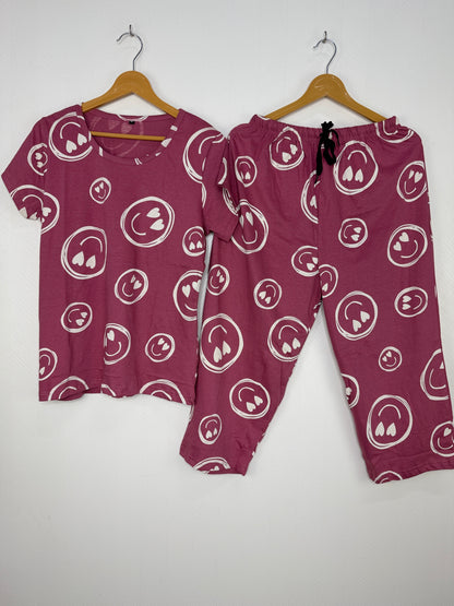 Mauve Smiley Print T-Shirt and 3/4th Coords