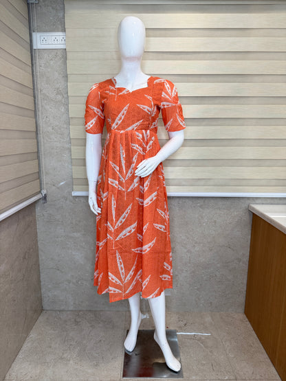 Peach Leaf Print Hakoba Feeding Maxi