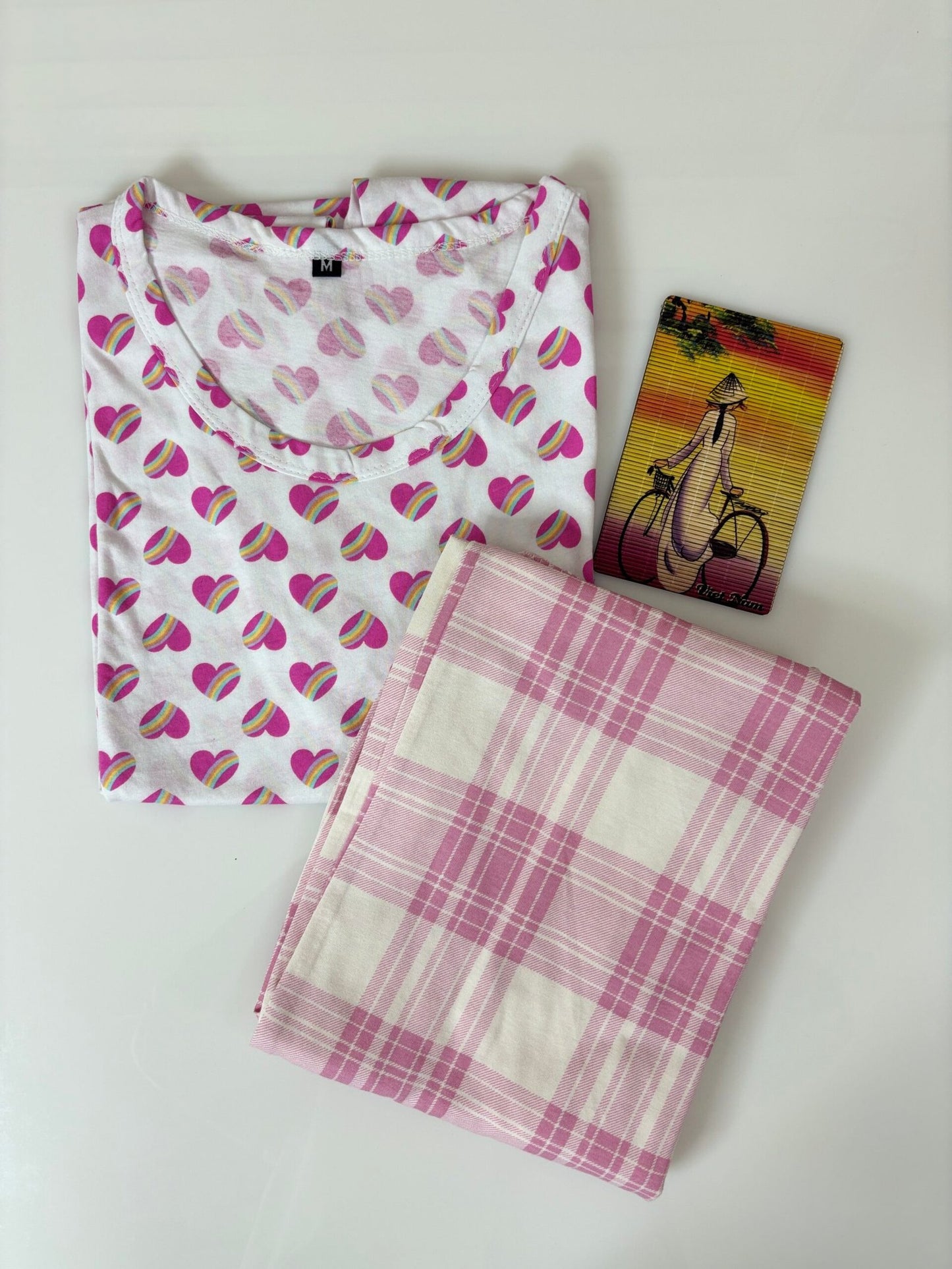 White Hearts Printed T-shirt with Off-White Contrast Pant Set