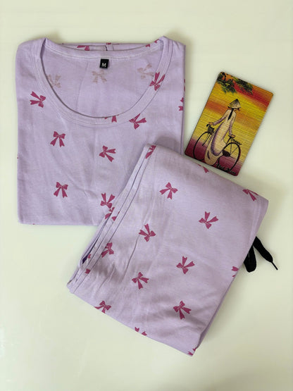 Lavender Small Bow's Printed T-shirt with Combo Pant Set