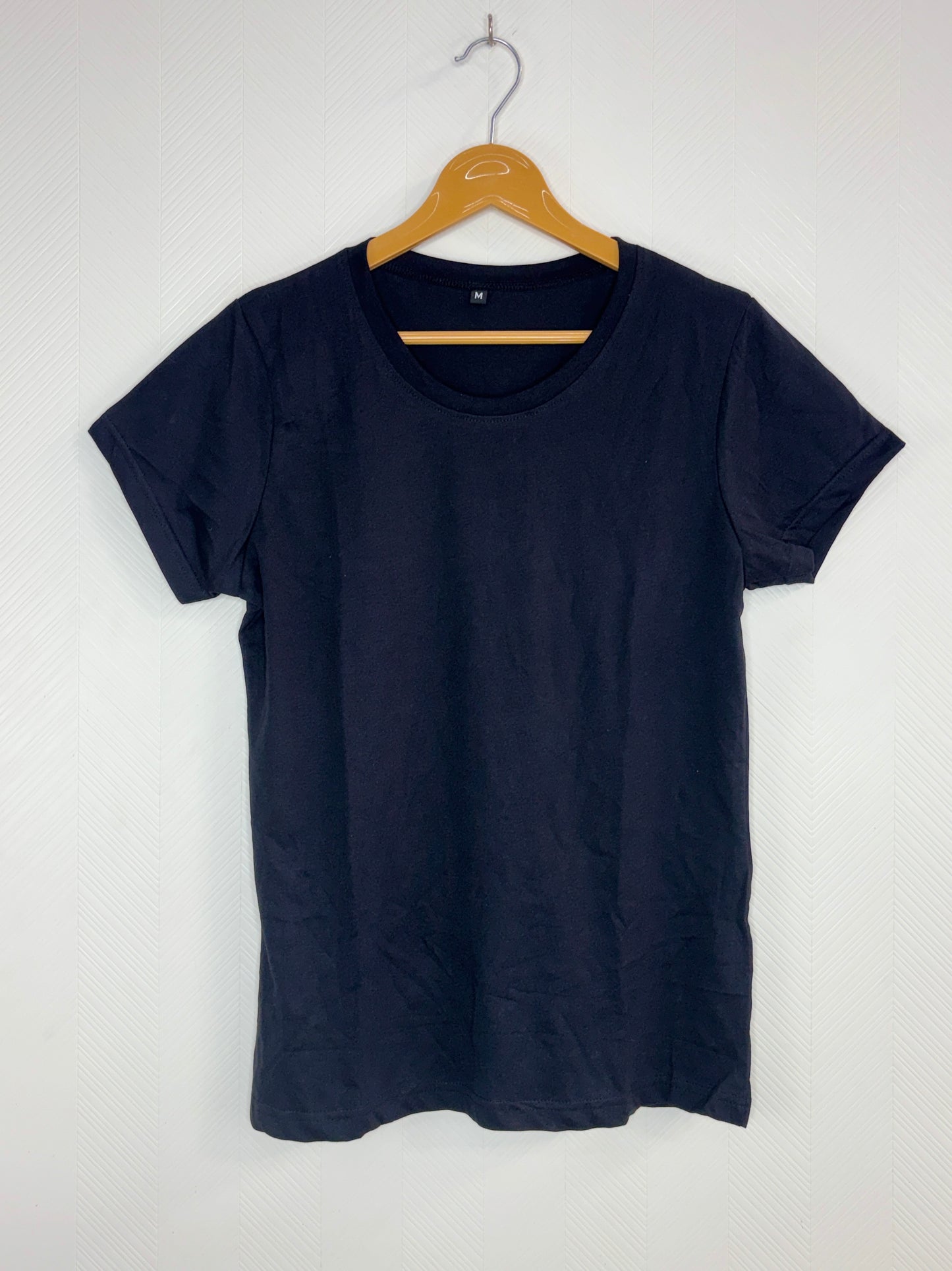 Women's Navy Blue Solid Round Neck T-Shirt