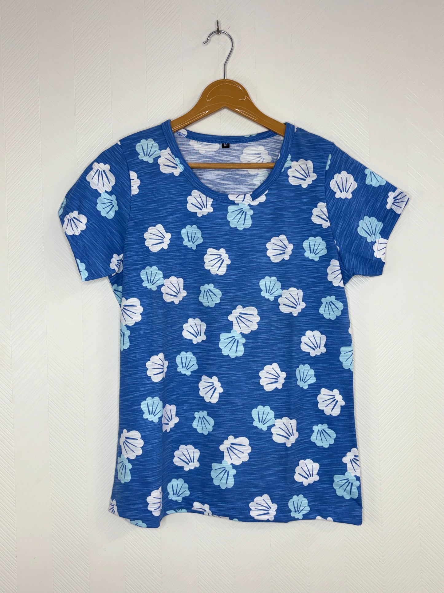 Women's Blue Seashell Print Round Neck T-Shirt