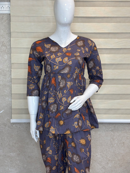 Dusty lavender floral peplum top with palazoo set