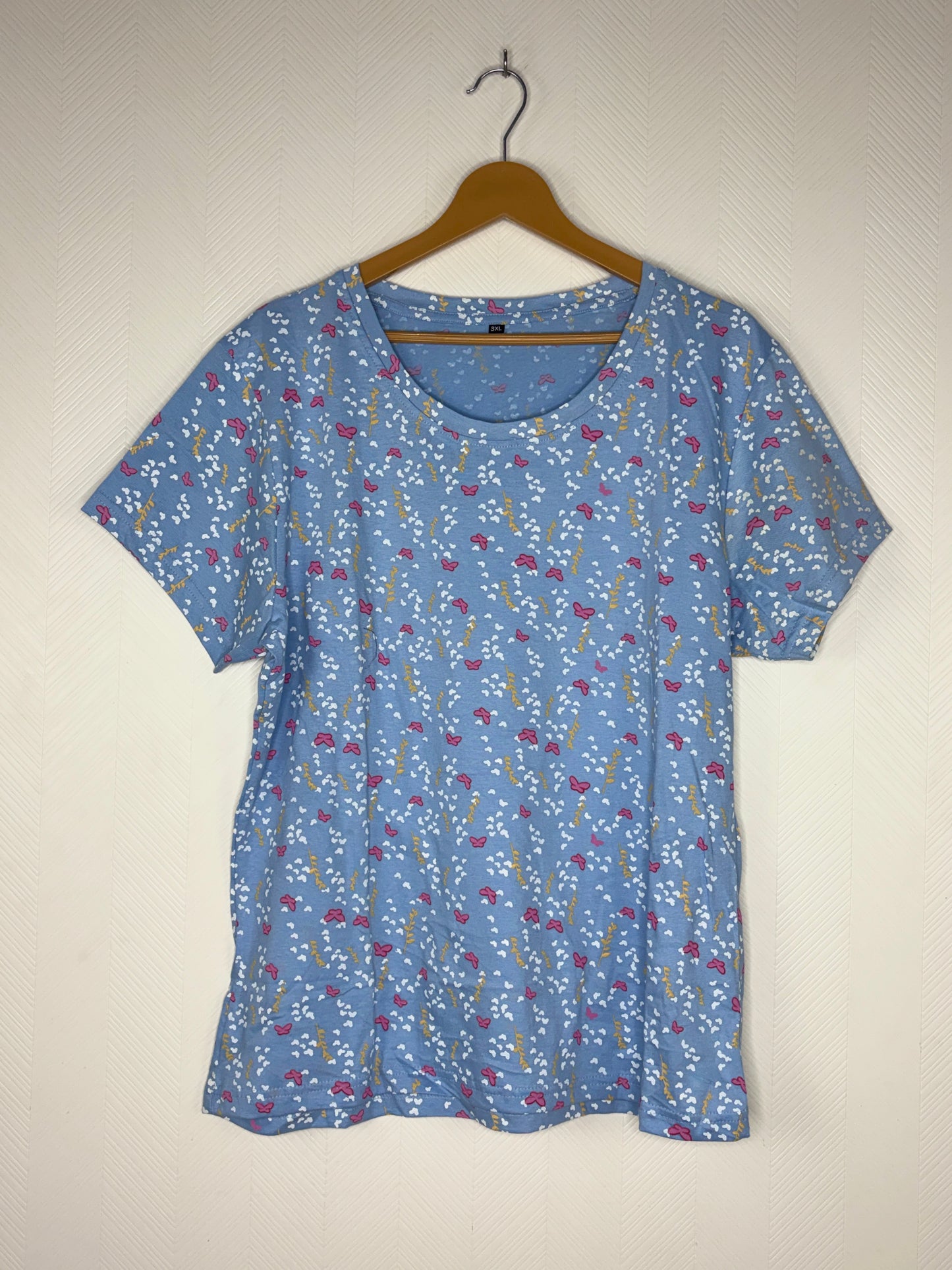 Blue Floral Print Women's T-Shirt