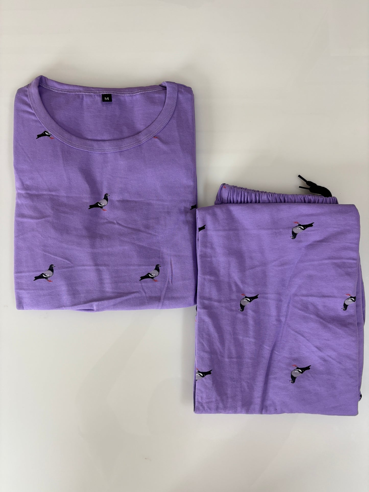 Lavender Tiny Sparrow Feeding T-Shirt with Pant