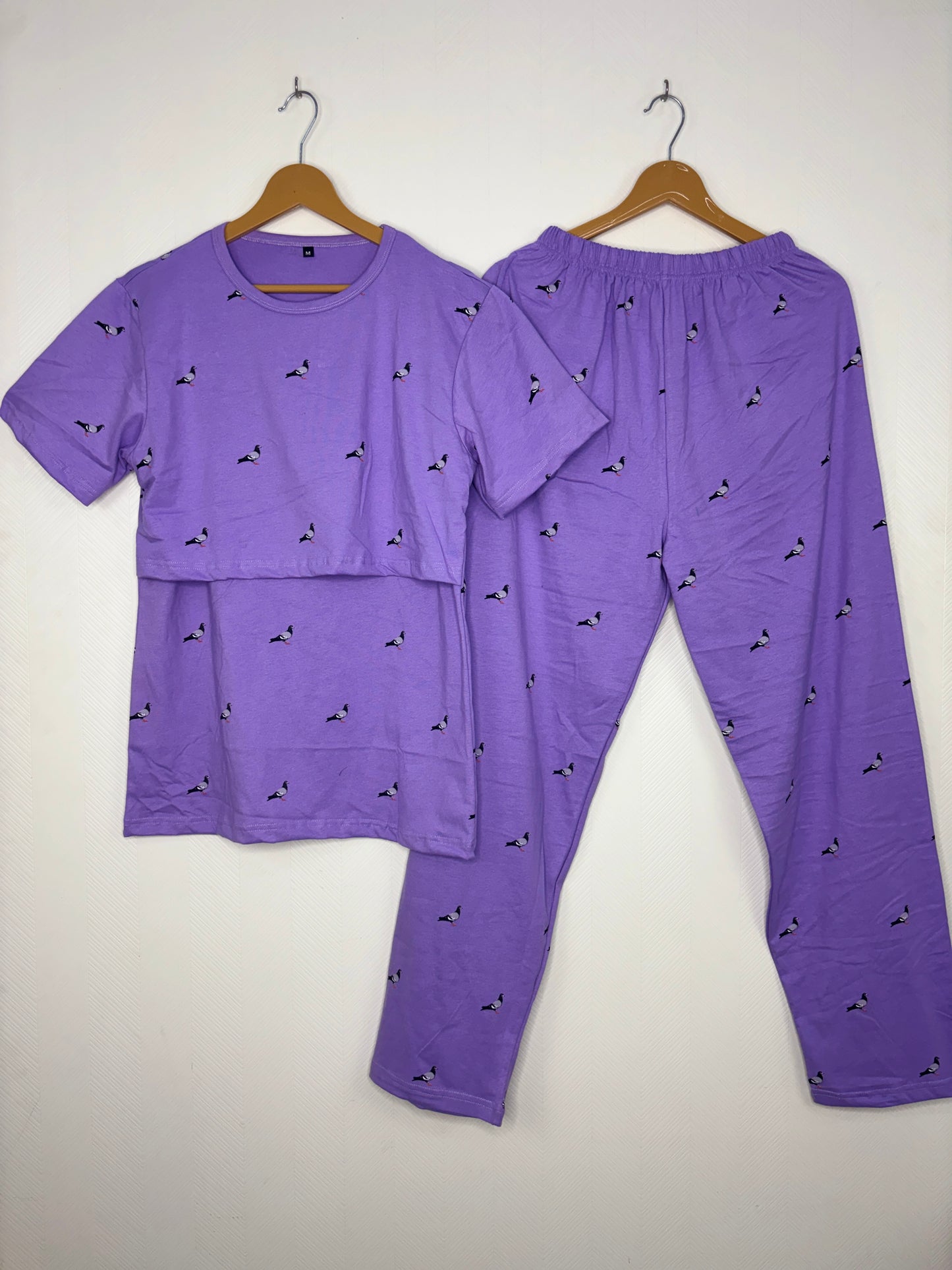 Lavender Tiny Sparrow Feeding T-Shirt with Pant