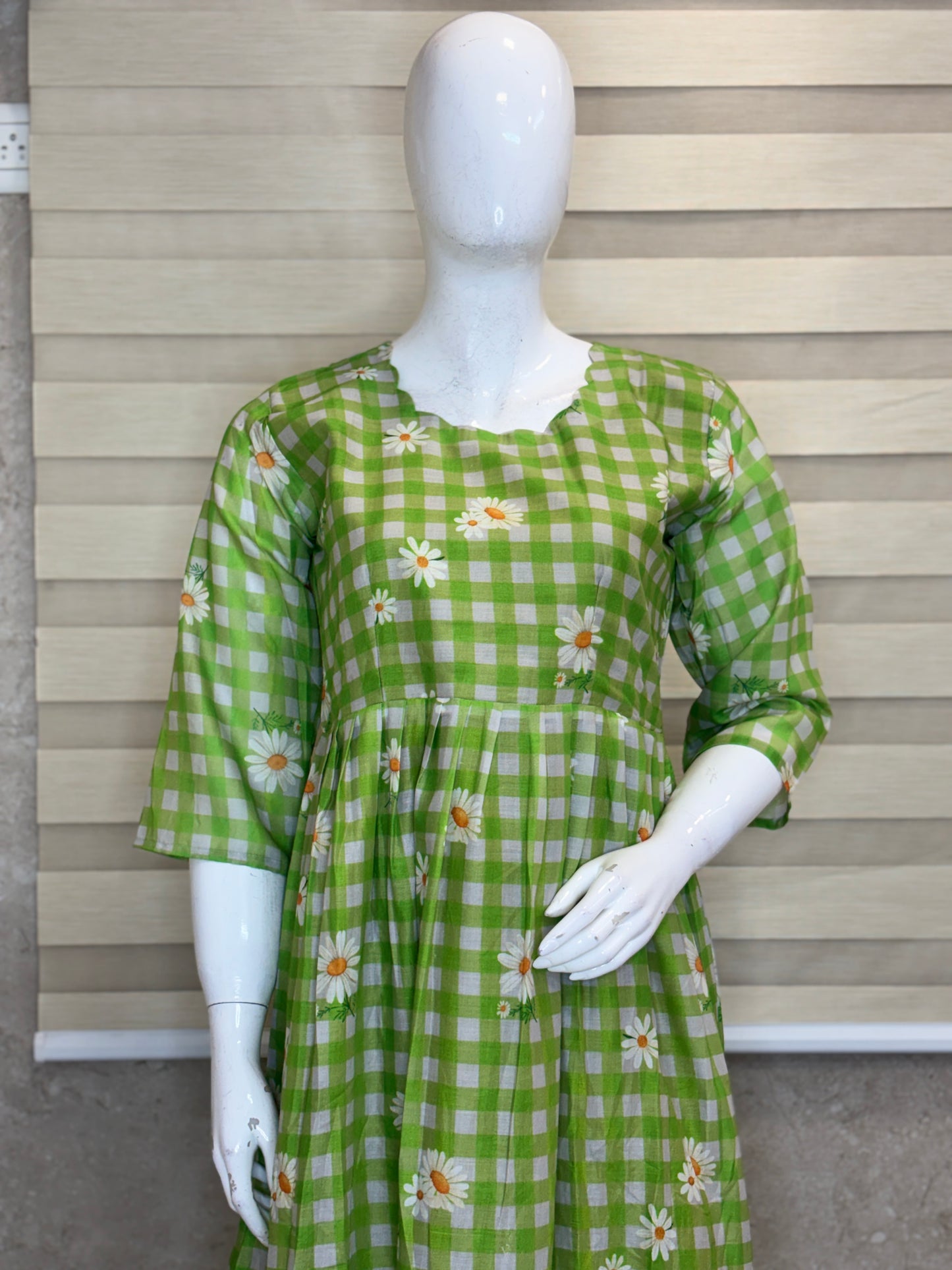 Mul Cotton Fabric Green Checkered Daisy Print Non Feeding Maxi