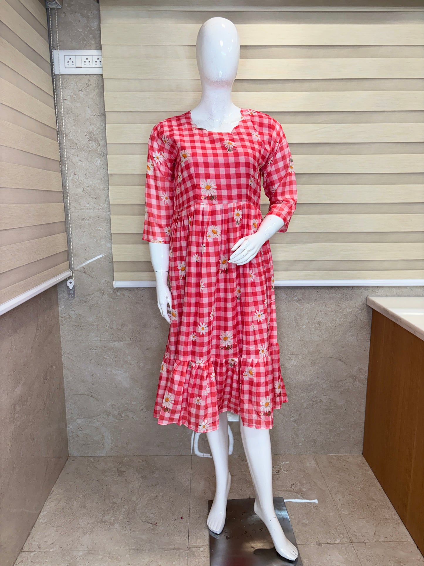 Mul Cotton Fabric Rose Pink Flower Check Print Non-Feeding Maternity Maxi