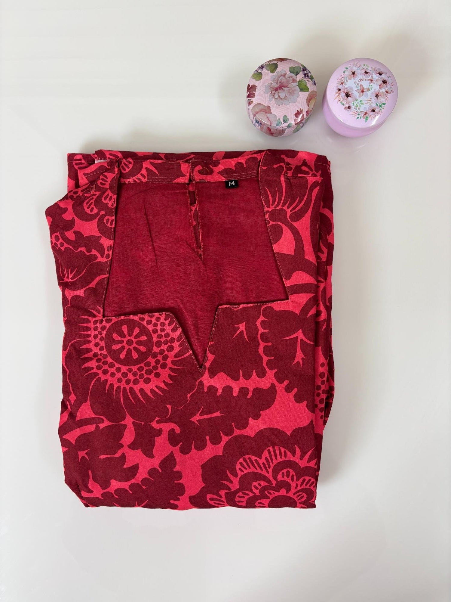 Red With Darker Pattern Outdoor Blended Cotton Non Feeding Maxi