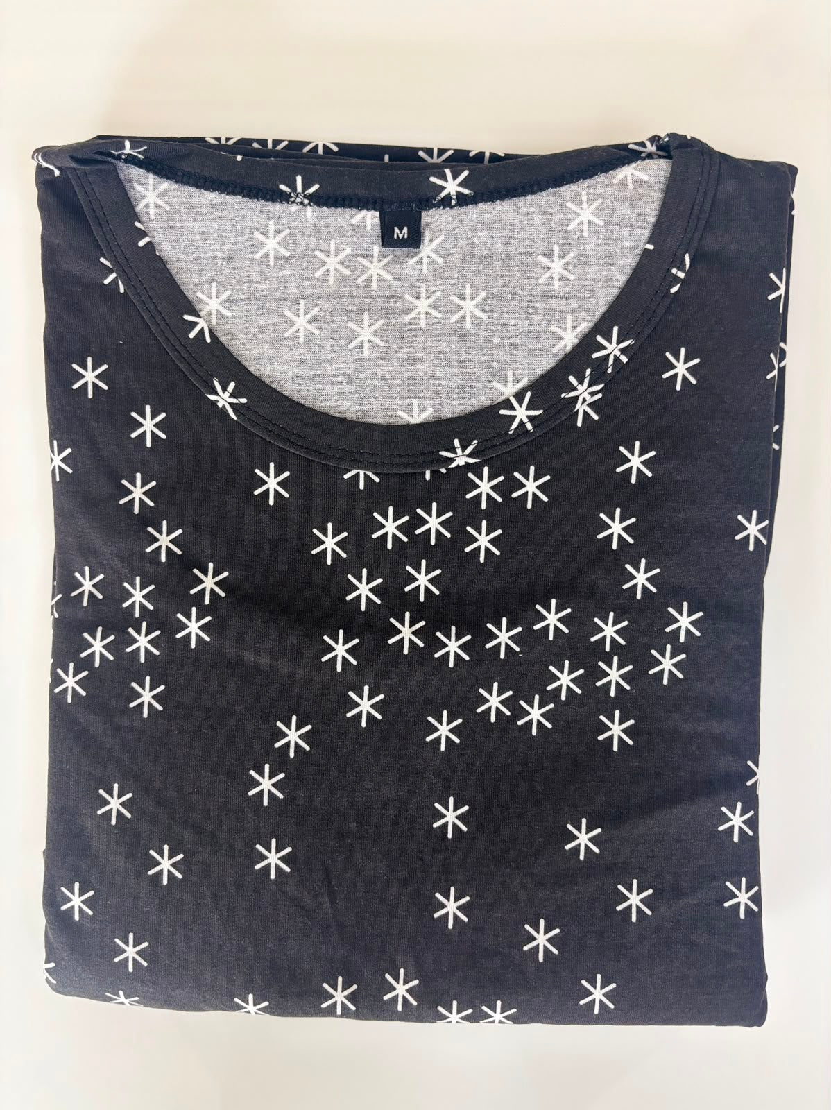 Black Snowflake Print Cotton Hosiery Feeding Maxi