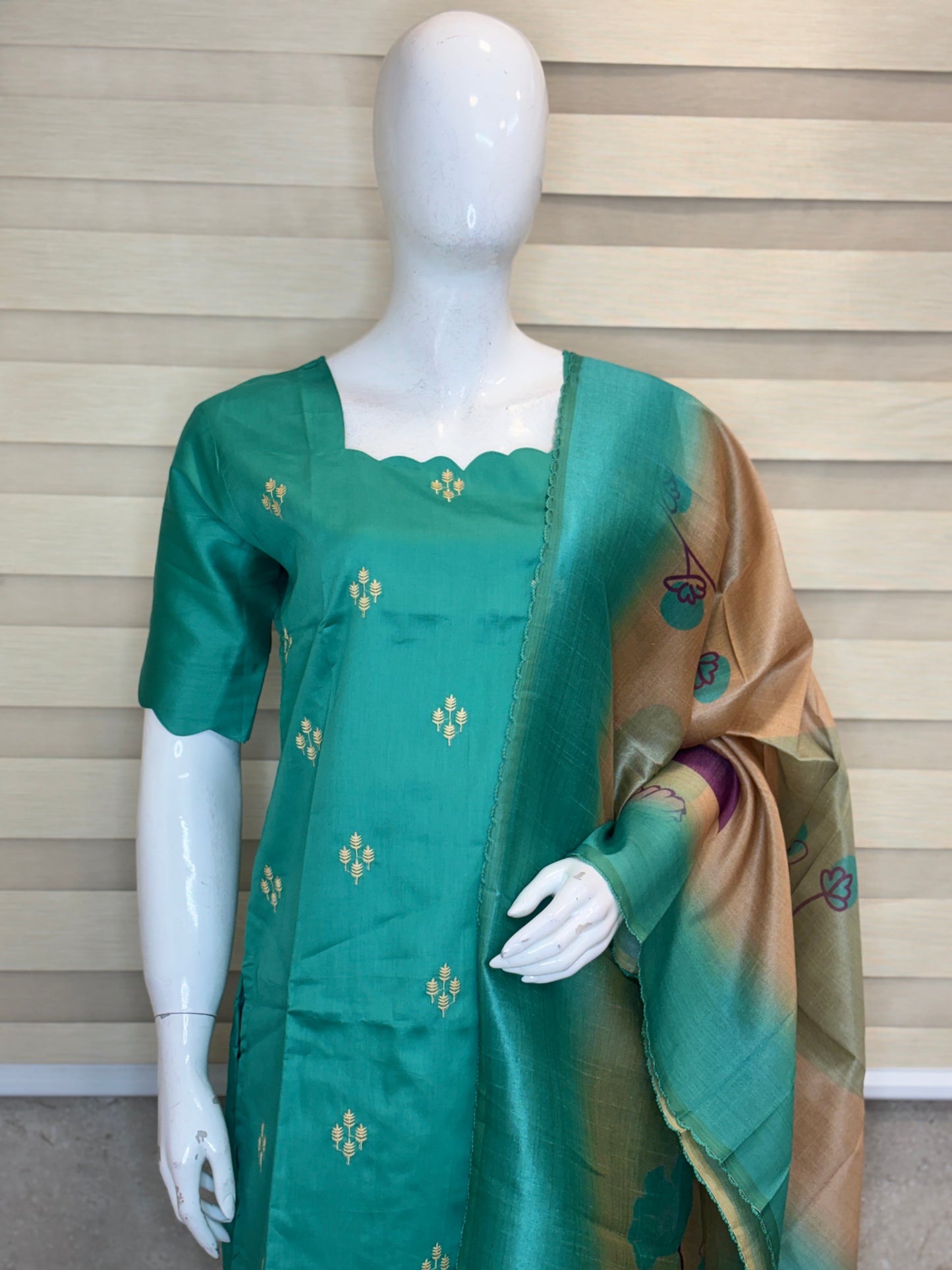 Sea Green Floral Elegance Kurta Set