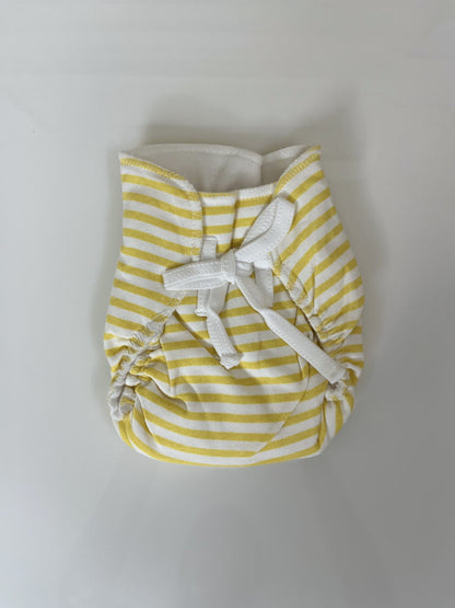 White with Yellow Lines Printed Kids Padded Langot