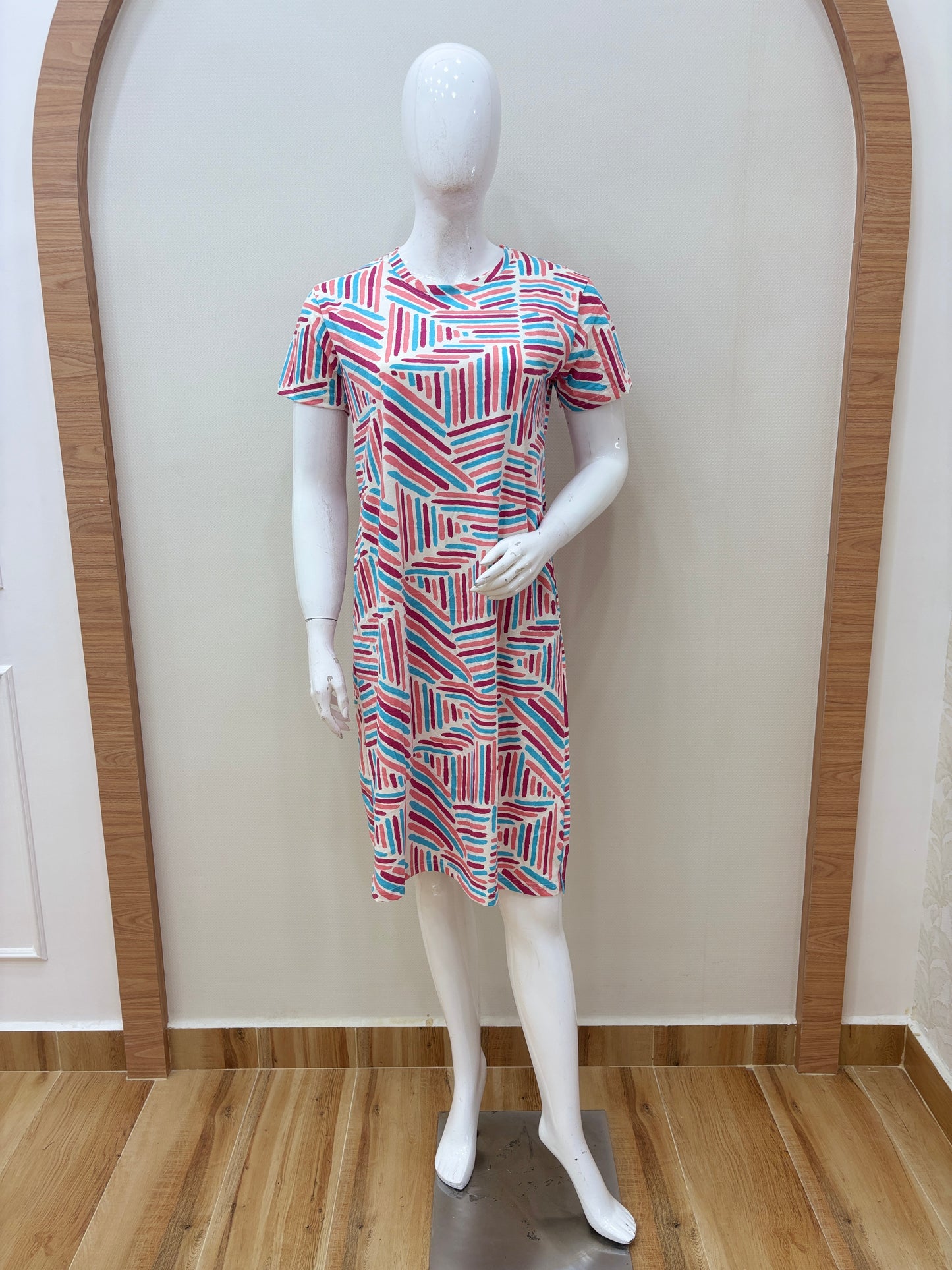 White Abstract Ruby Stripe Lounge Tunic