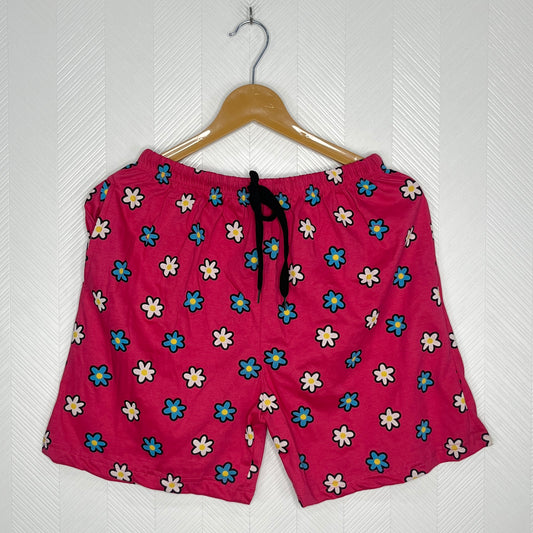 Hot Pink Daisy Pop Women's Shorts