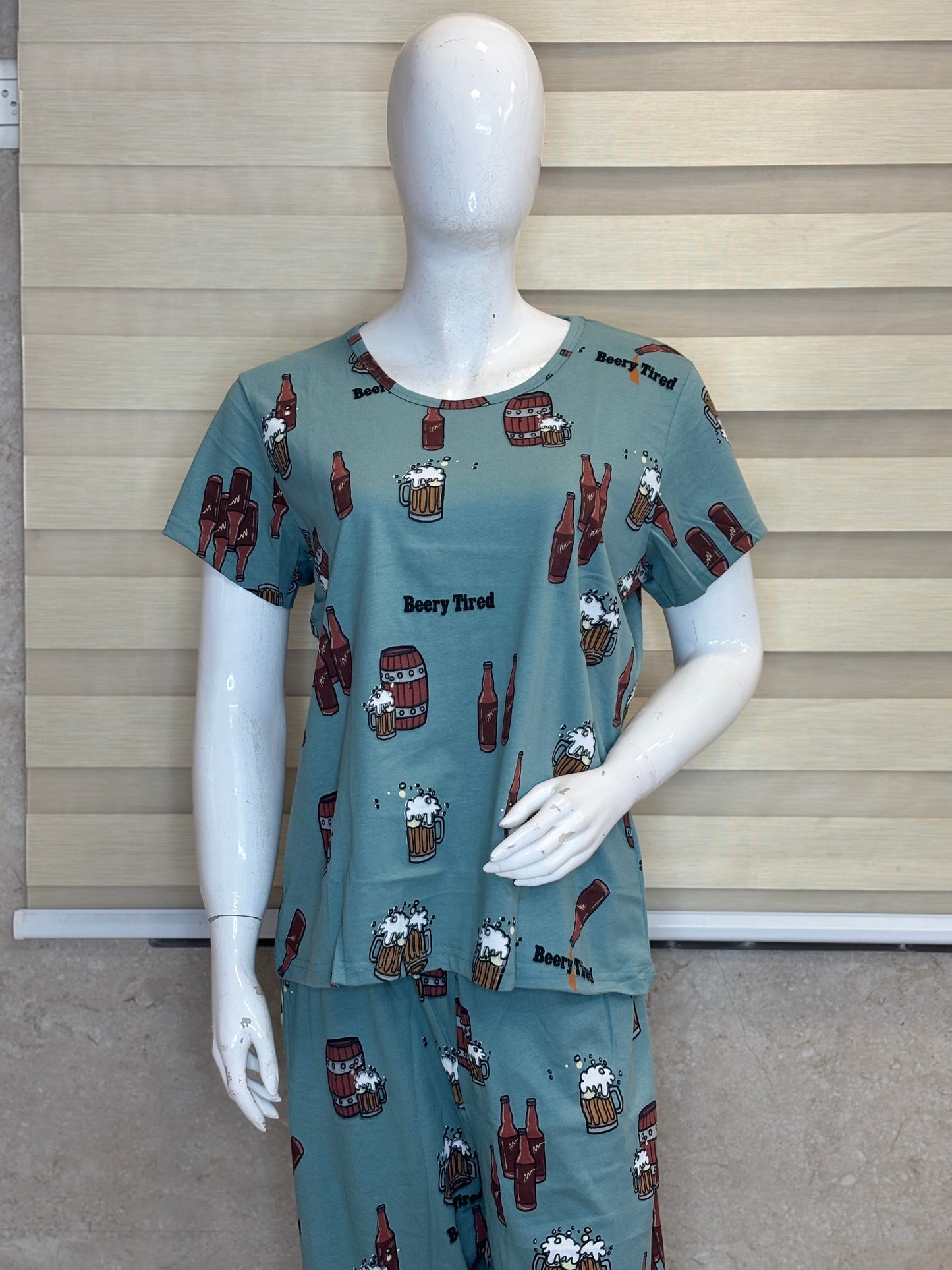 Teal Blue Beer Print Women's T-Shirt with 3/4th Coords