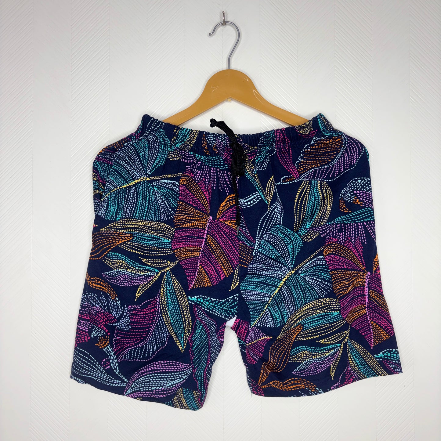 Women’s Navy Blue Multicolor Leaf Printed Shorts