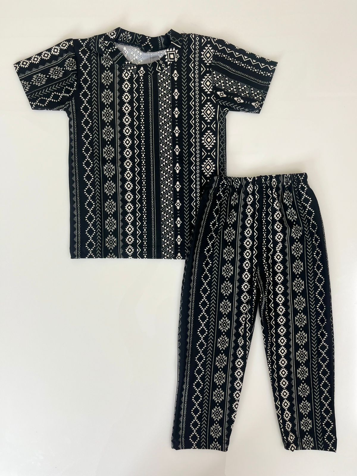 Spun Cotton Fabric Black White Geometric Printed T-Shirt and Pant Co-ords