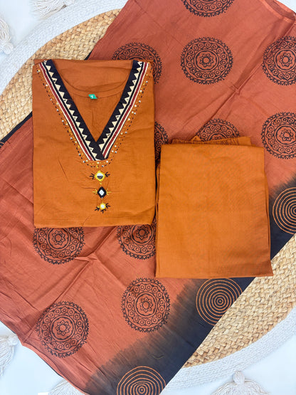 Rust Brown Geometric Spiral Print Mul Chanderi Cotton 3-Piece Kurta Set
