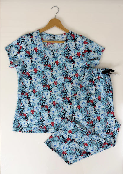 Sky Blue and Red Floral Printed T-shirt and 3/4th Coords