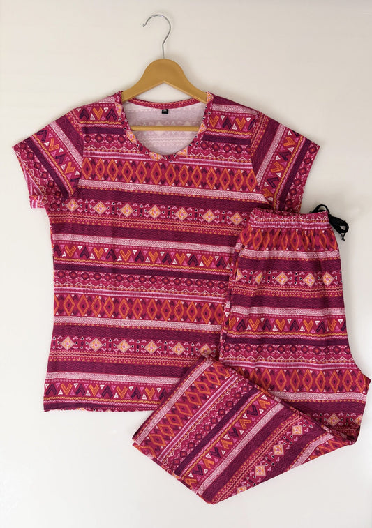 Multicolor with Geometric Printed T-shirt and 3/4th Coords